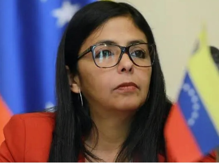 Après la tempête de l’arrestation, le bal diplomatique : qui perdra la main ?